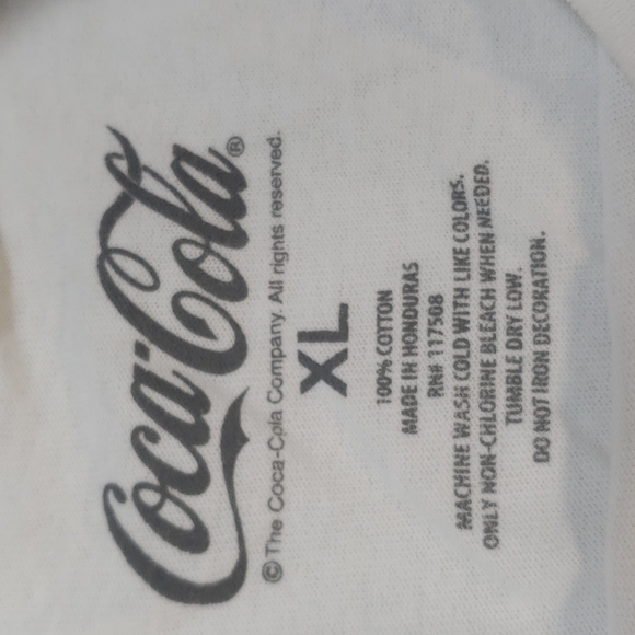 NWOT Men's Coca-Cola T-shirt - Picture 4 of 4